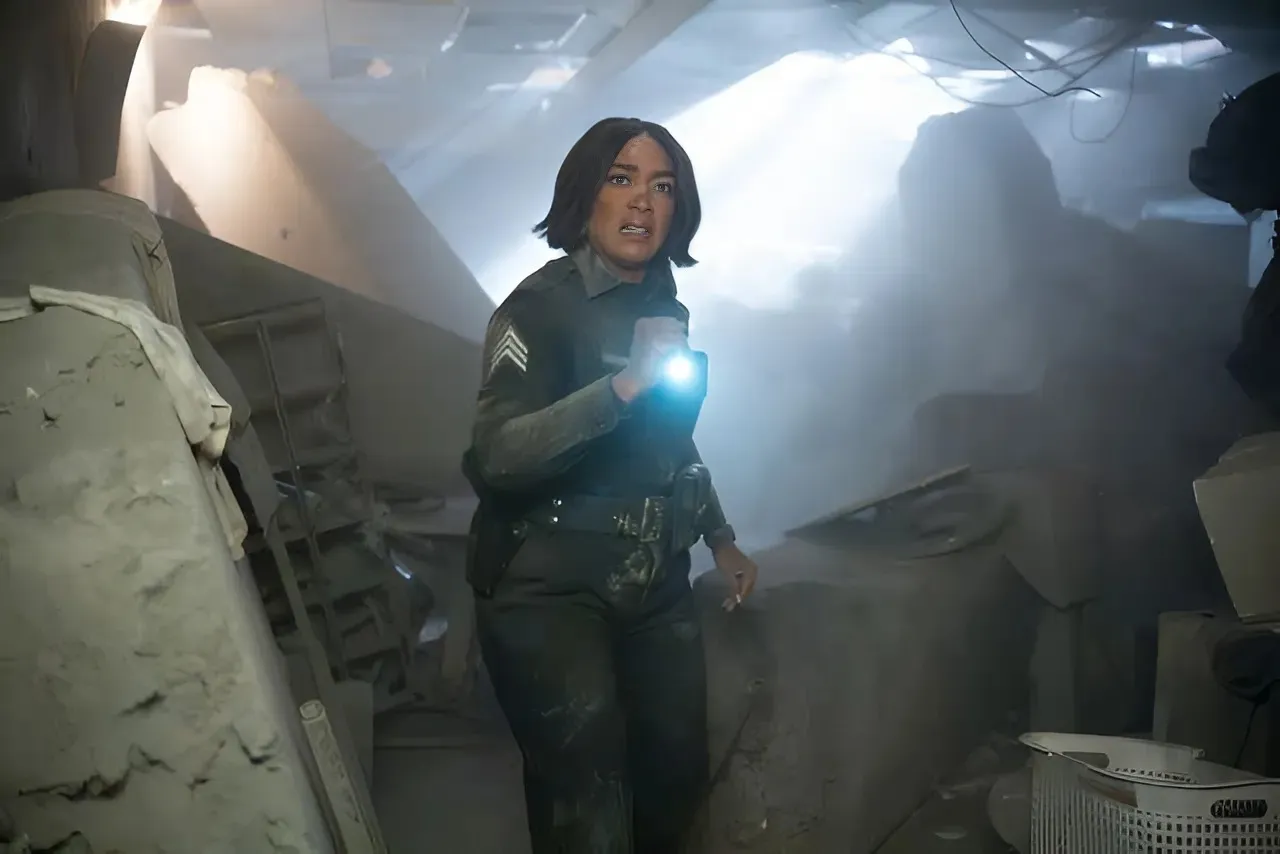Angela Bassett Fuels 9-1-1 Fan Theory About Bobby’s ‘Death’ Plus, What’s Next for Athena in Season 9? Angela Bassett Fuels 9-1-1 Fan Theory About Bobby’s ‘Death’ Plus, What’s Next for Athena in Season 9?