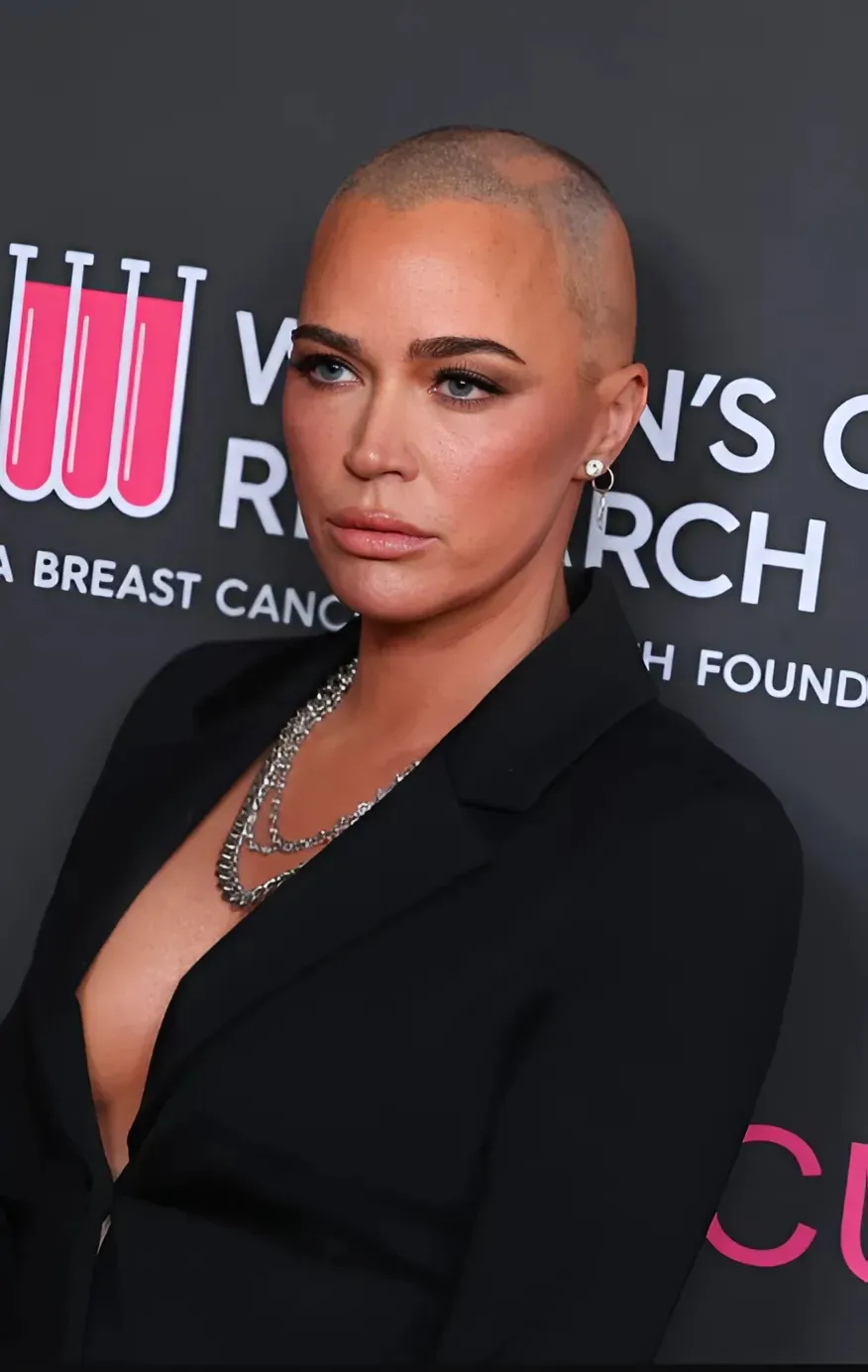 Teddi Mellencamp Embraces Glamour and Resilience Amid Stage 4 Cancer Battle