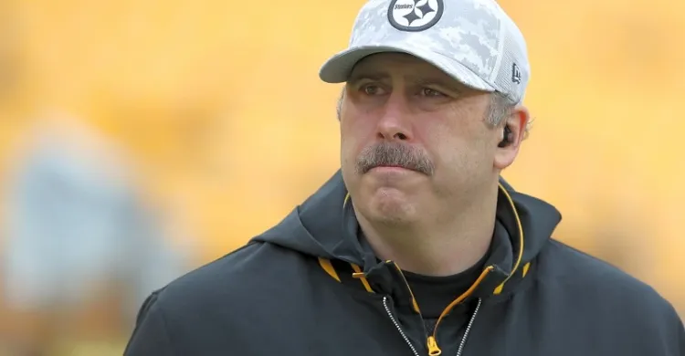 Steelers OC Arthur Smith reportedly does not want Aaron Rodgers running his offense Steelers OC Arthur Smith reportedly does not want Aaron Rodgers running his offense