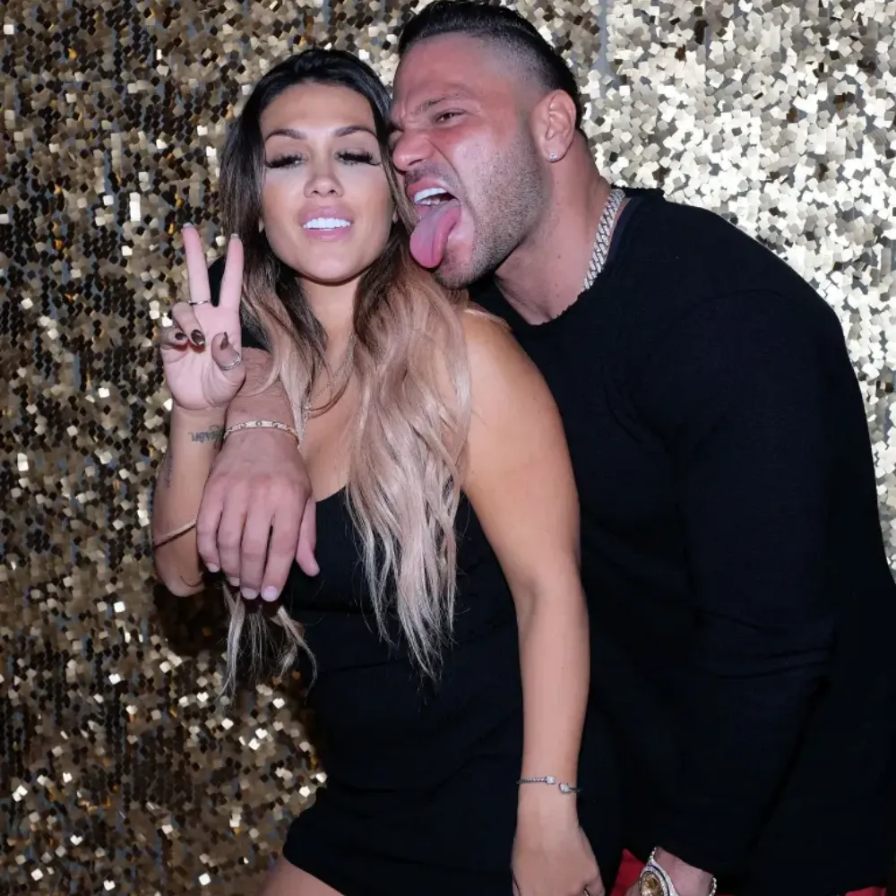 BreakingNews Ron confirms BABY NEWS with ex Jen Harley - suong