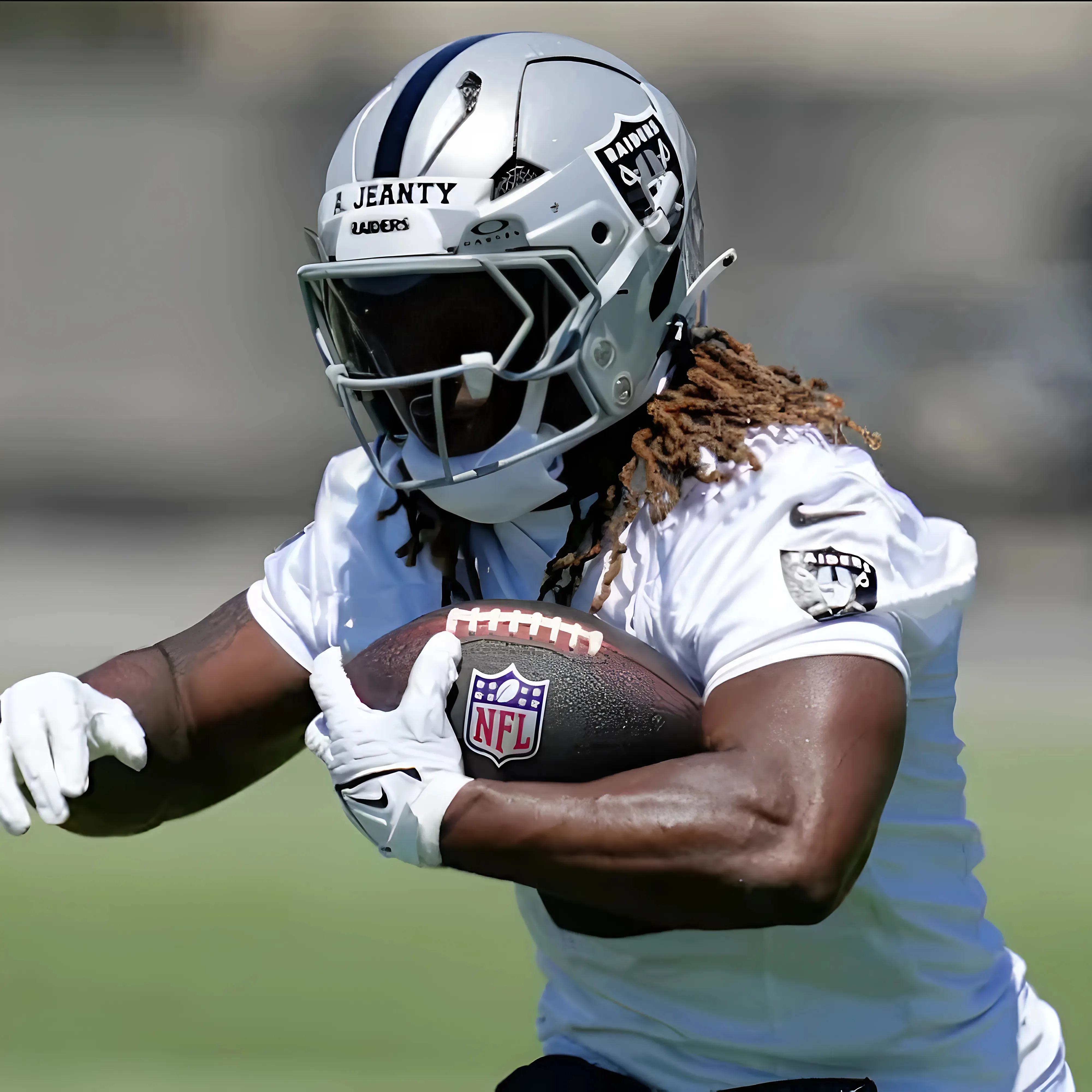 How Raiders OC Chip Kelly persuaded rookie RB Ashton Jeanty to change his famous stance-suong