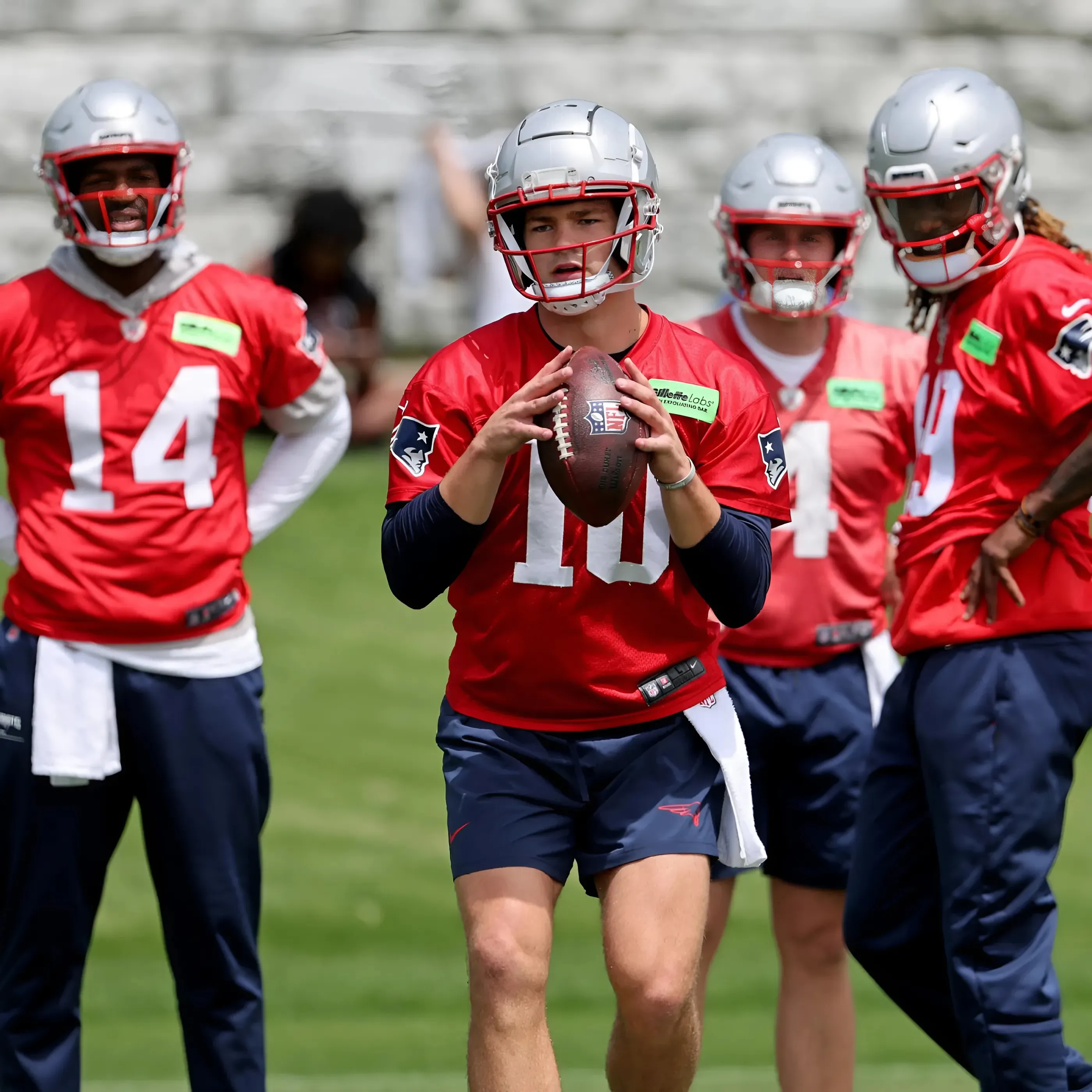 Patriots' joint practice decision will pit Drake Maye against two quarterbacks he'll be compared against throughout his NFL career Patriots' joint practice decision will pit Drake Maye against two quarterbacks he'll be compared against throughout his NFL career