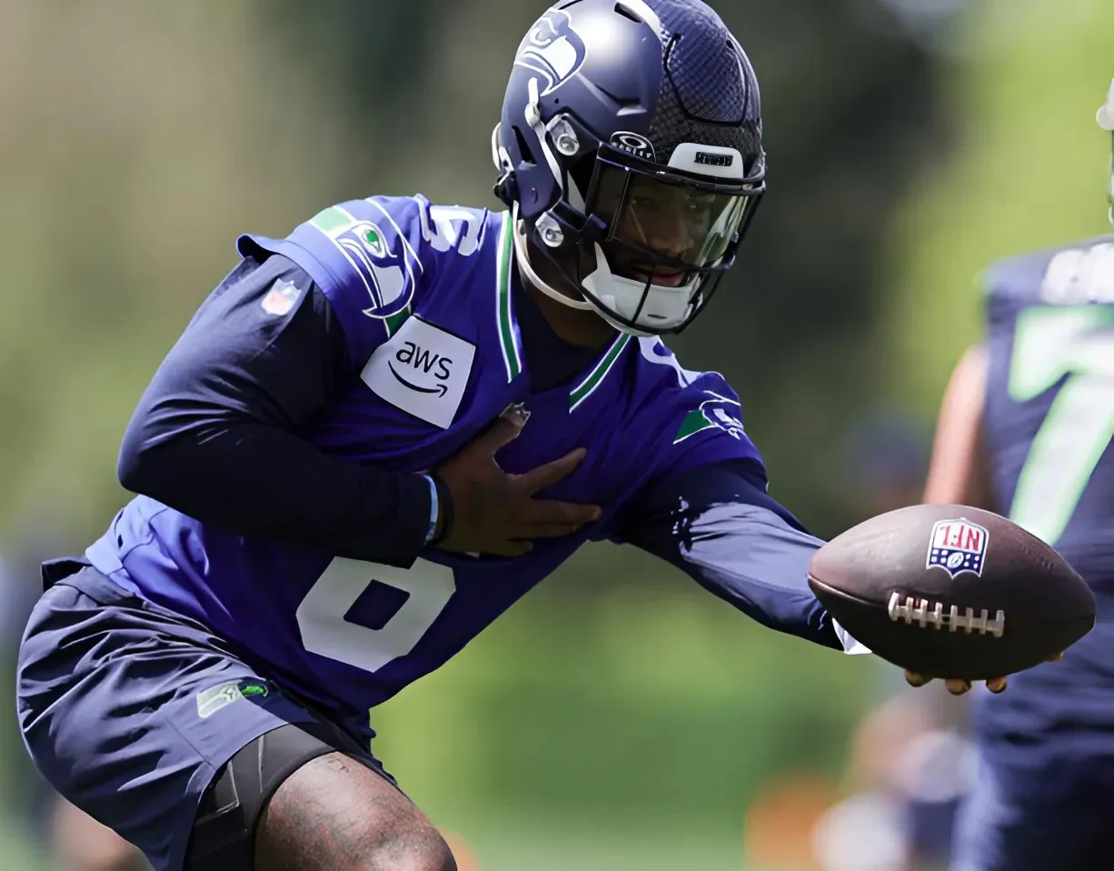 Former Alabama quarterback signs his first NFL contract