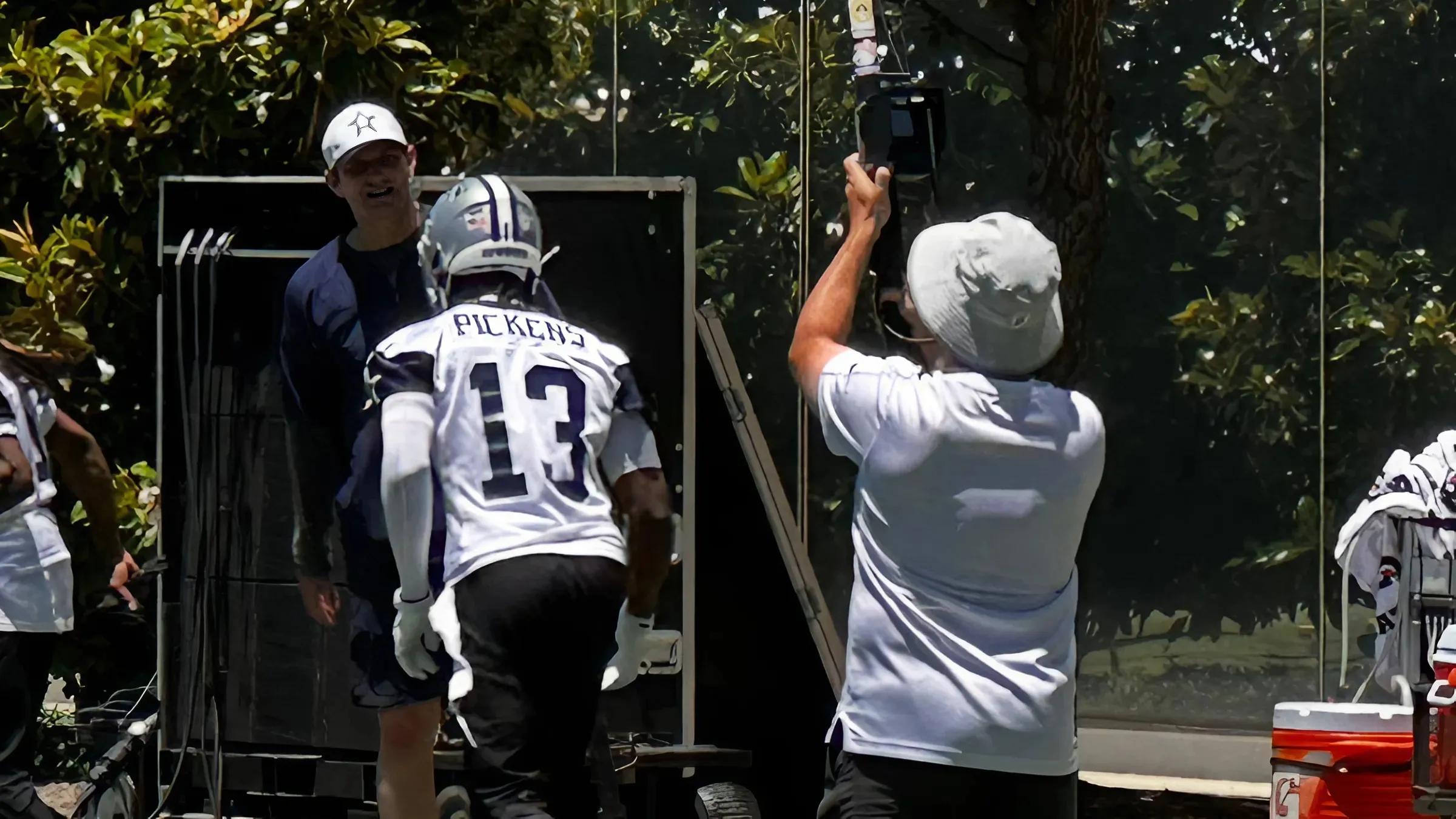 George Pickens Quickly Fitting Into Cowboys New Culture