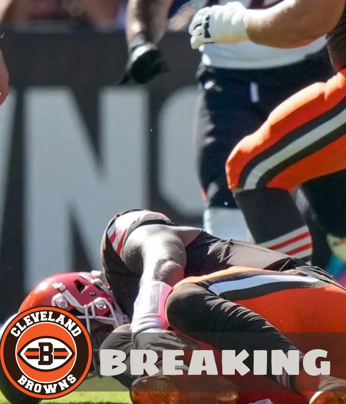 Browns QB Deshaun Watson out of boot, throwing at facility