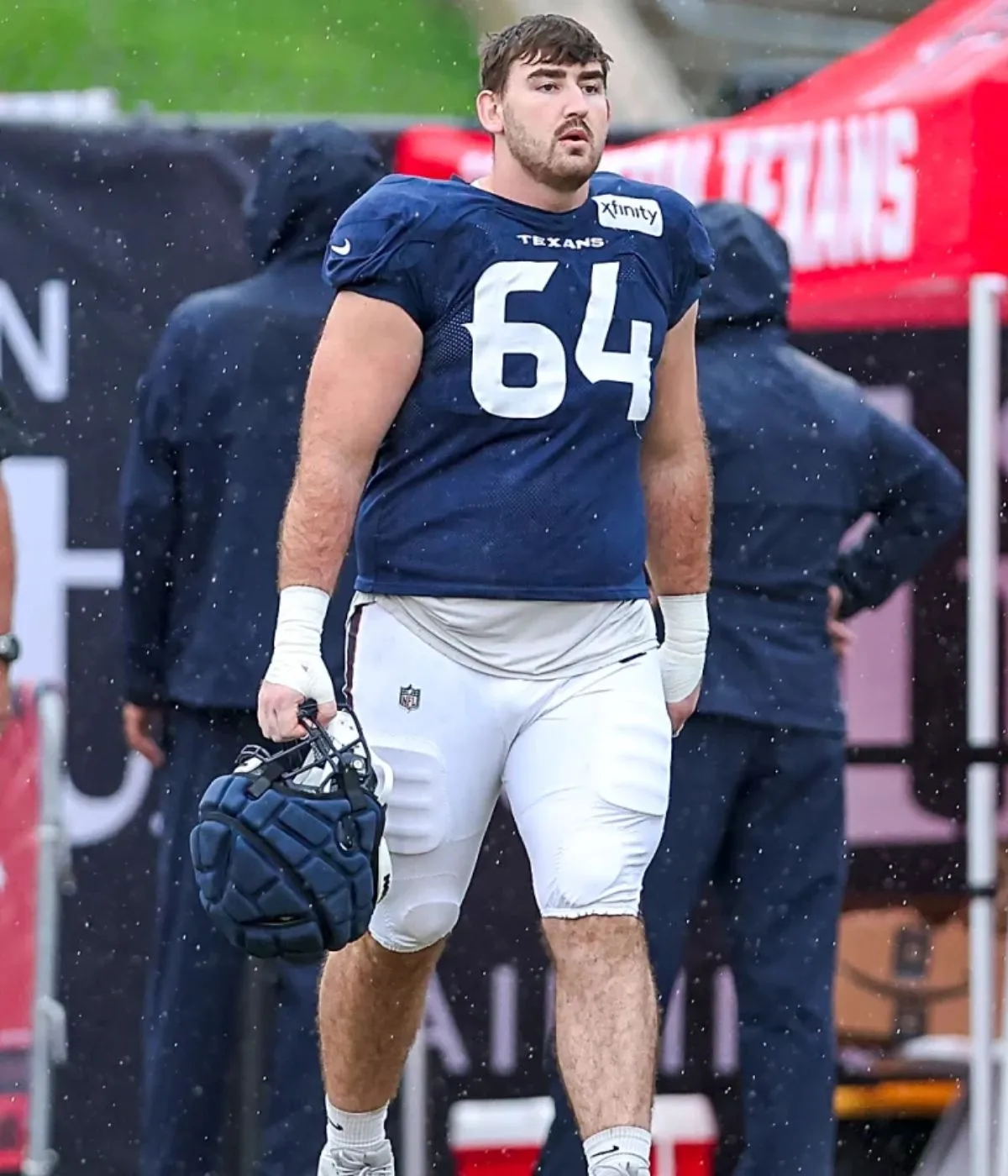 Steelers Signed G Nick Broeker, Released G Lecitus Smith