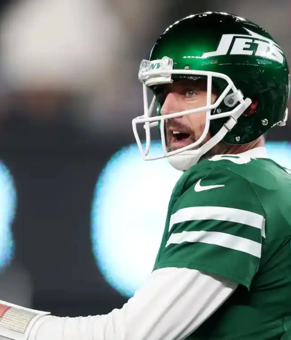 Aaron Rodgers Breaks Silence on ‘Personal Commitments’ Preventing Steelers Signing