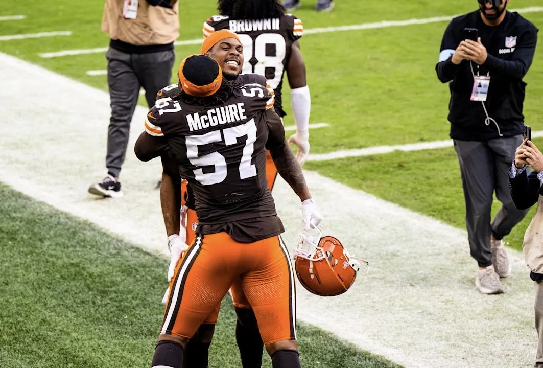 Third-year edge rusher called Browns' best-kept secret