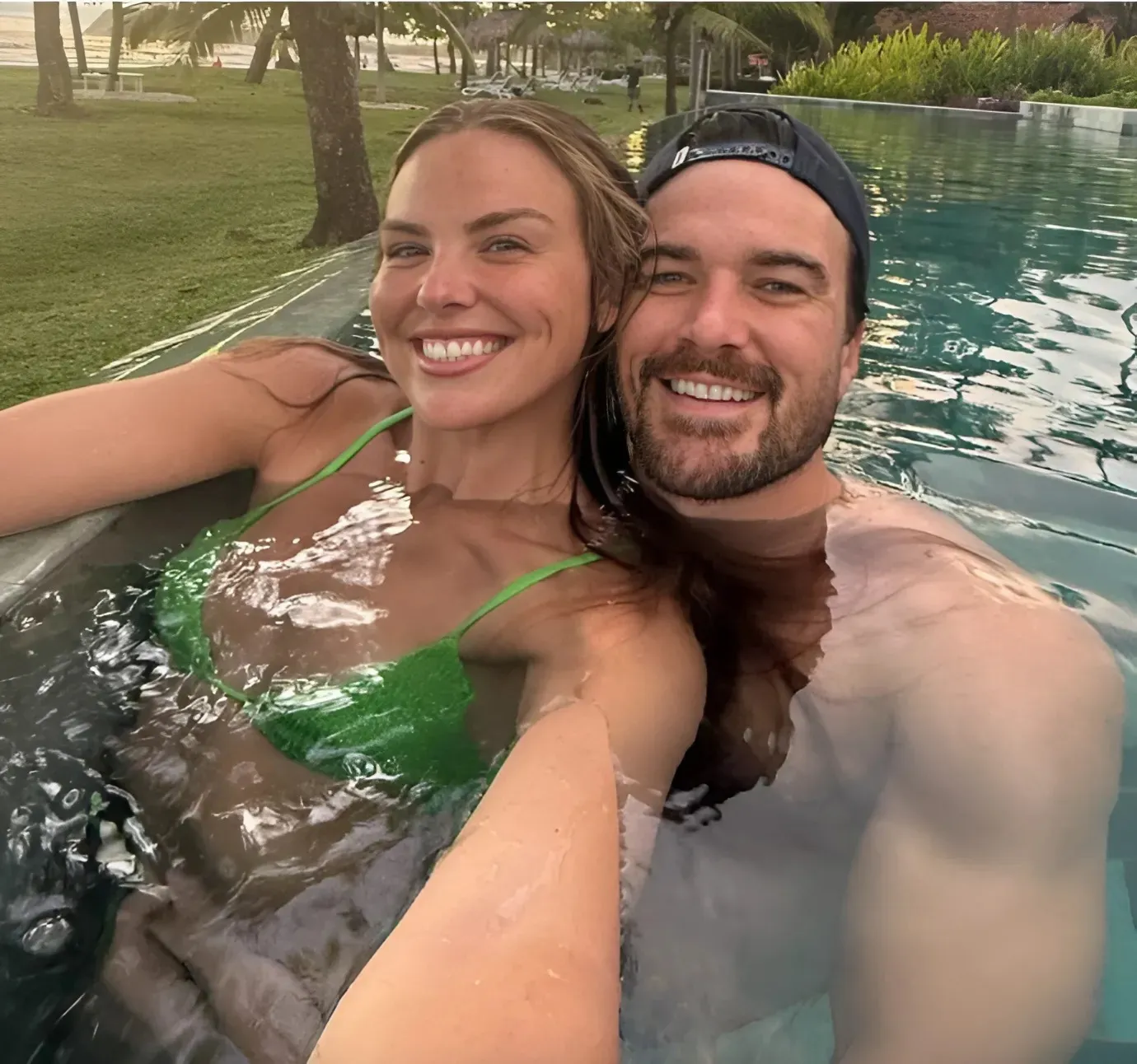 Hannah Brown’s Fiancé Adam Woolard Joins Her in Paradise: ‘Bring Your Fiancé to Work Day’