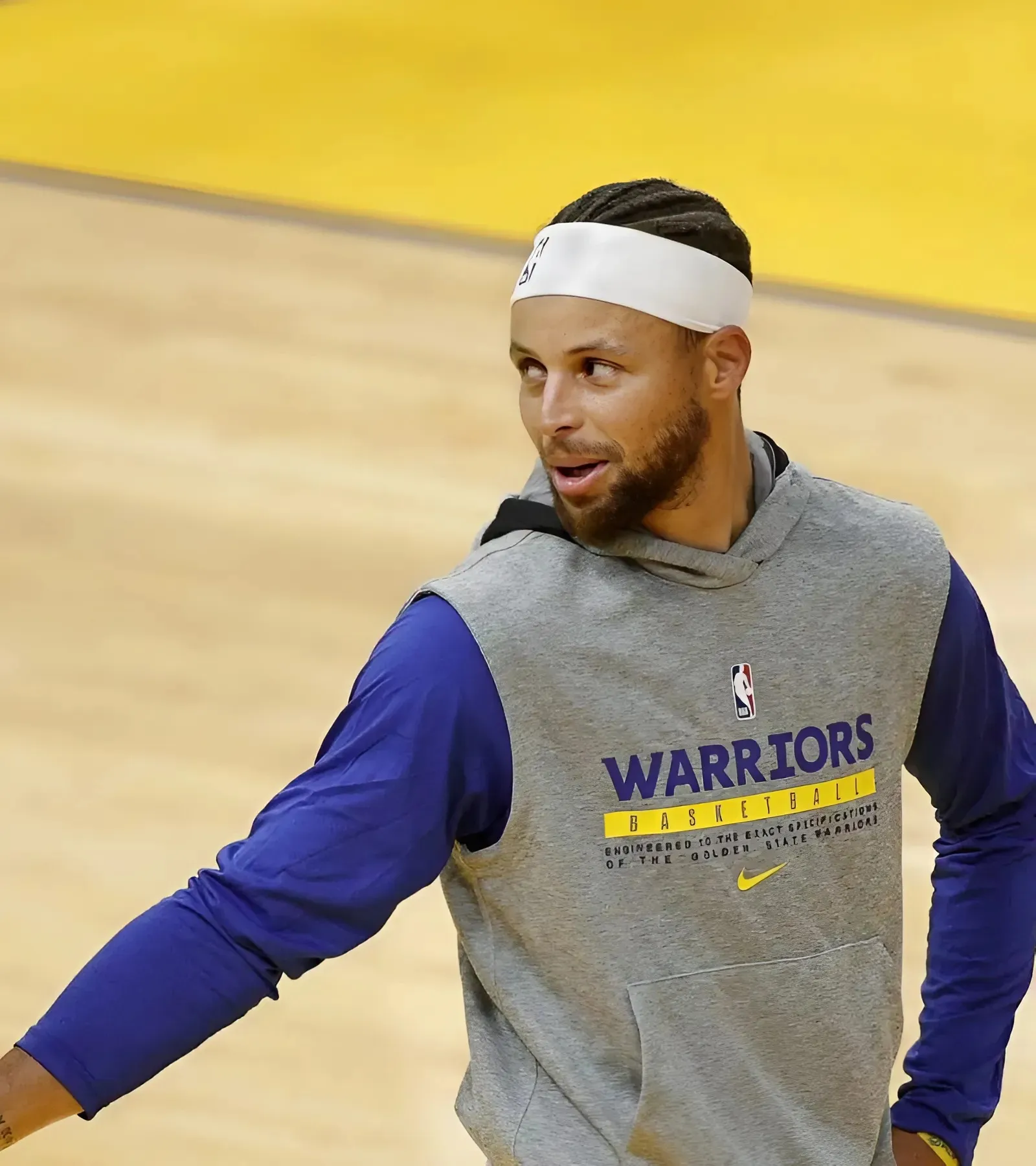 Warriors Installed as Odds-On Favorite to Land $207 Million Forward