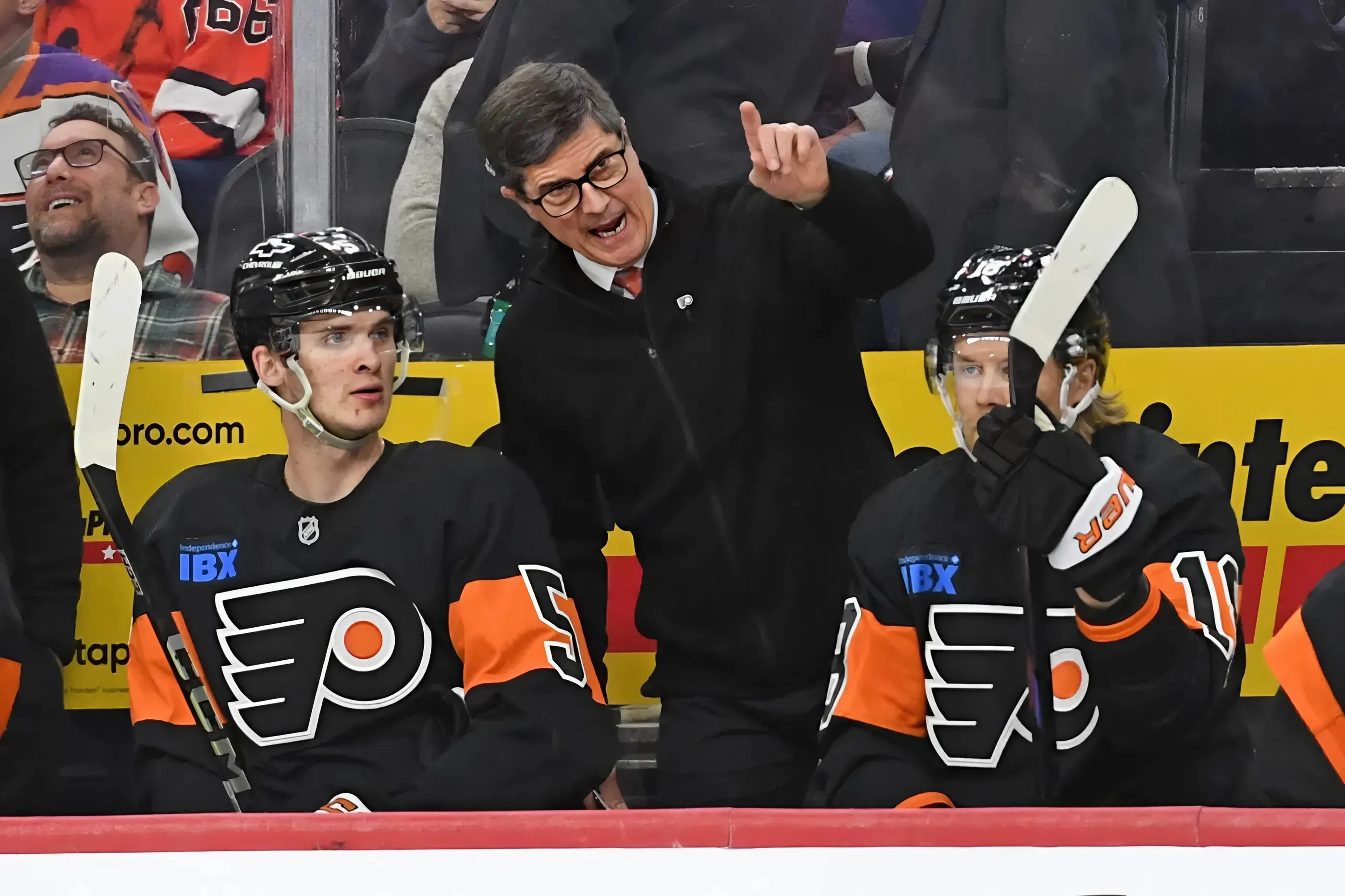 Brad Shaw Swaps Philadelphia Flyers for Big Division Rival