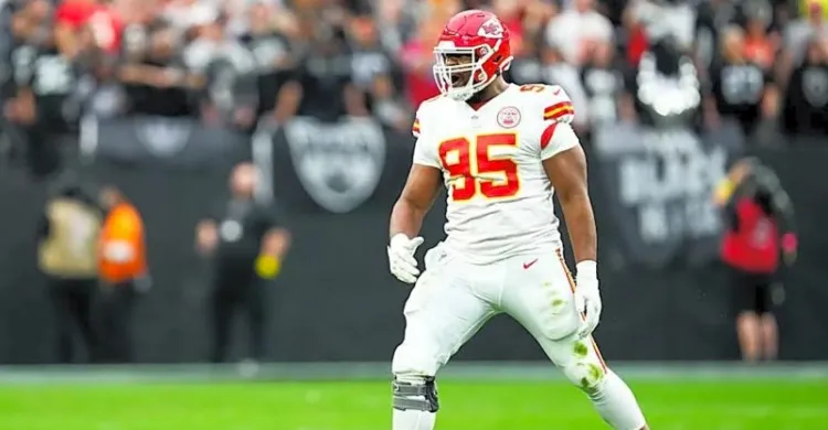 Chris Jones gets elite placement on PFF list while Kelce drops hard