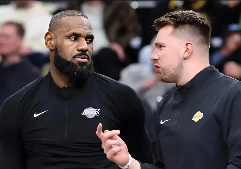 Lakers Trade Pitch Lands 6-Time All-Star, Center In Bargain Deal