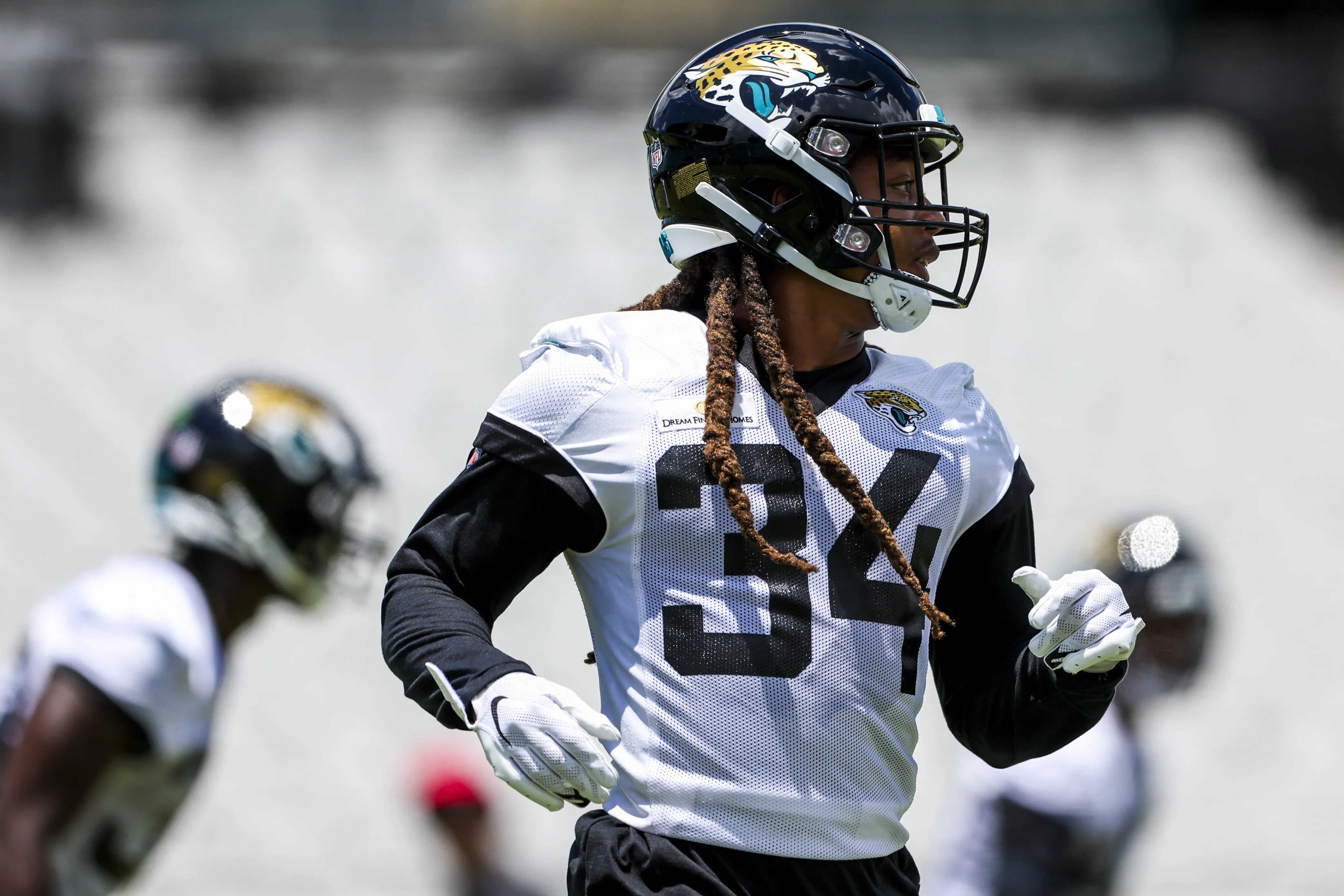 Packers Sign New Cornerback Ahead of 2025 Season Amid Jaire Alexander Standoff
