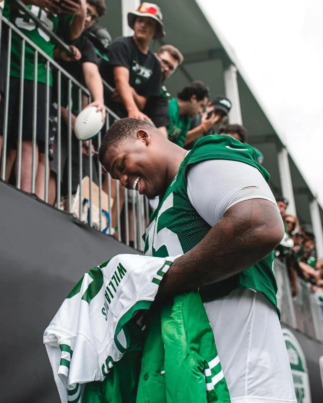 Jets Star Addressed Controversial Aaron Rodgers Tweet