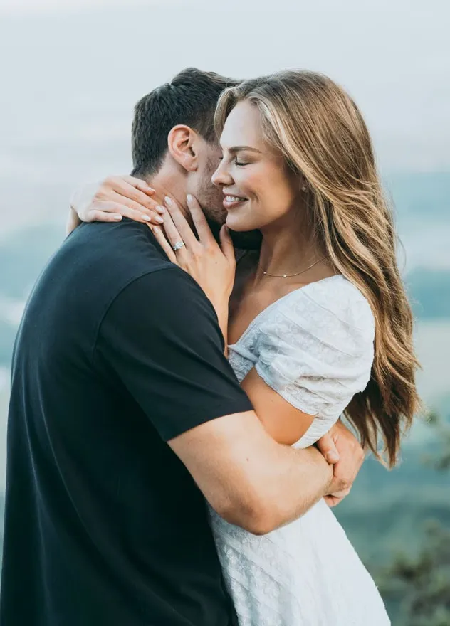 Hannah Brown’s Fiancé Adam Woolard Joins Her in Paradise: ‘Bring Your Fiancé to Work Day’