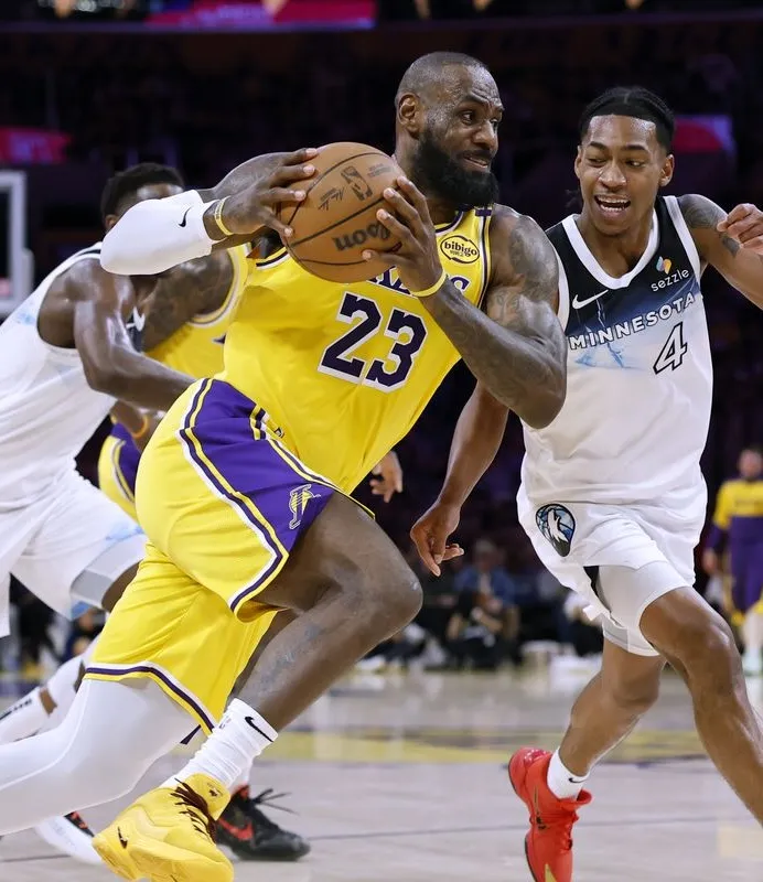 Lakers Landed Among Favorites to Trade for $207 Million Forward