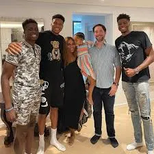 Giannis Antetokounmpo Poses With Serena Williams And His Brothers In Epic Picture: "So Much Legacy In One Photo."👏