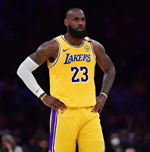 LeBron James And Lakers Have Had A “Frosty” Relationship