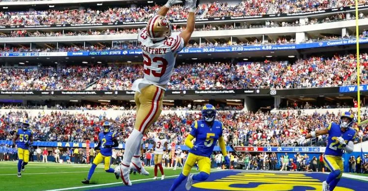 NFL Legend Calls his Son the “Best Receiving Running Back” Ever