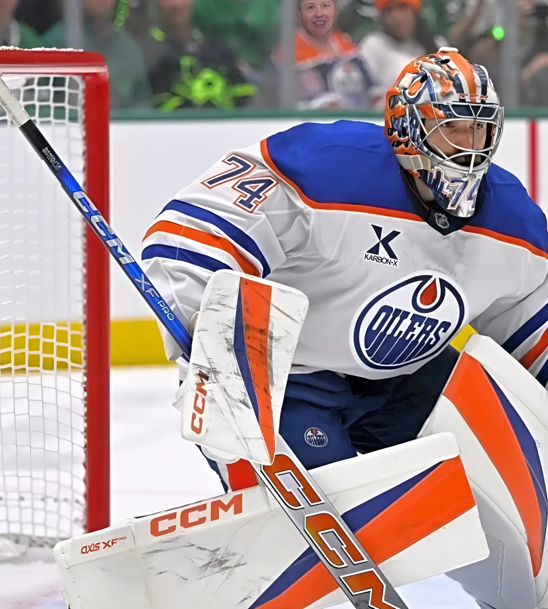 Oilers' Stuart Skinner Raises Eyebrows With Stars Comments