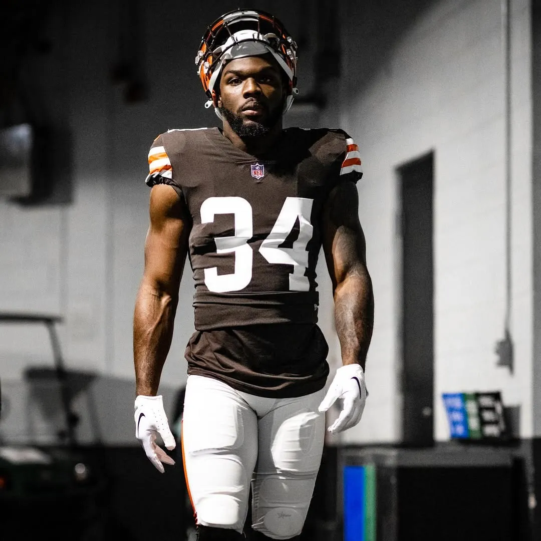 Browns Linked to RB Trade That Makes Sense for Everyone Involved