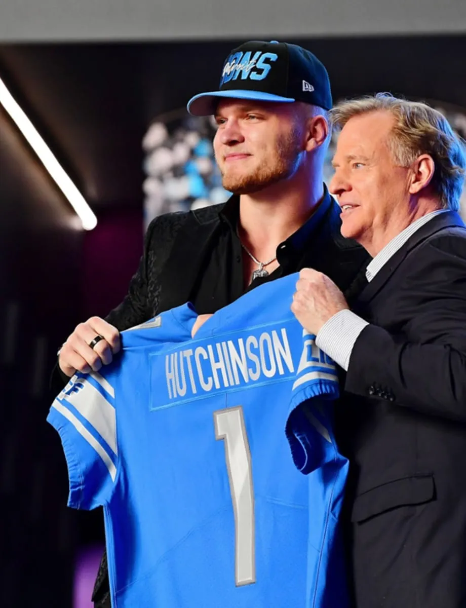 Contract talks between Lions and Aidan Hutchinson are now cleared for takeoff