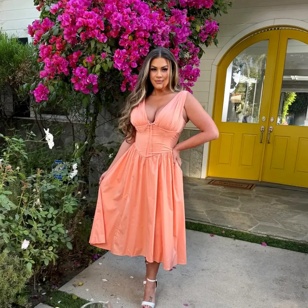 PHOTOS: Brittany Cartwright is Photographed With Mystery Man in New York as The Valley Star Teases New Romance Amid Messy Divorce - suong