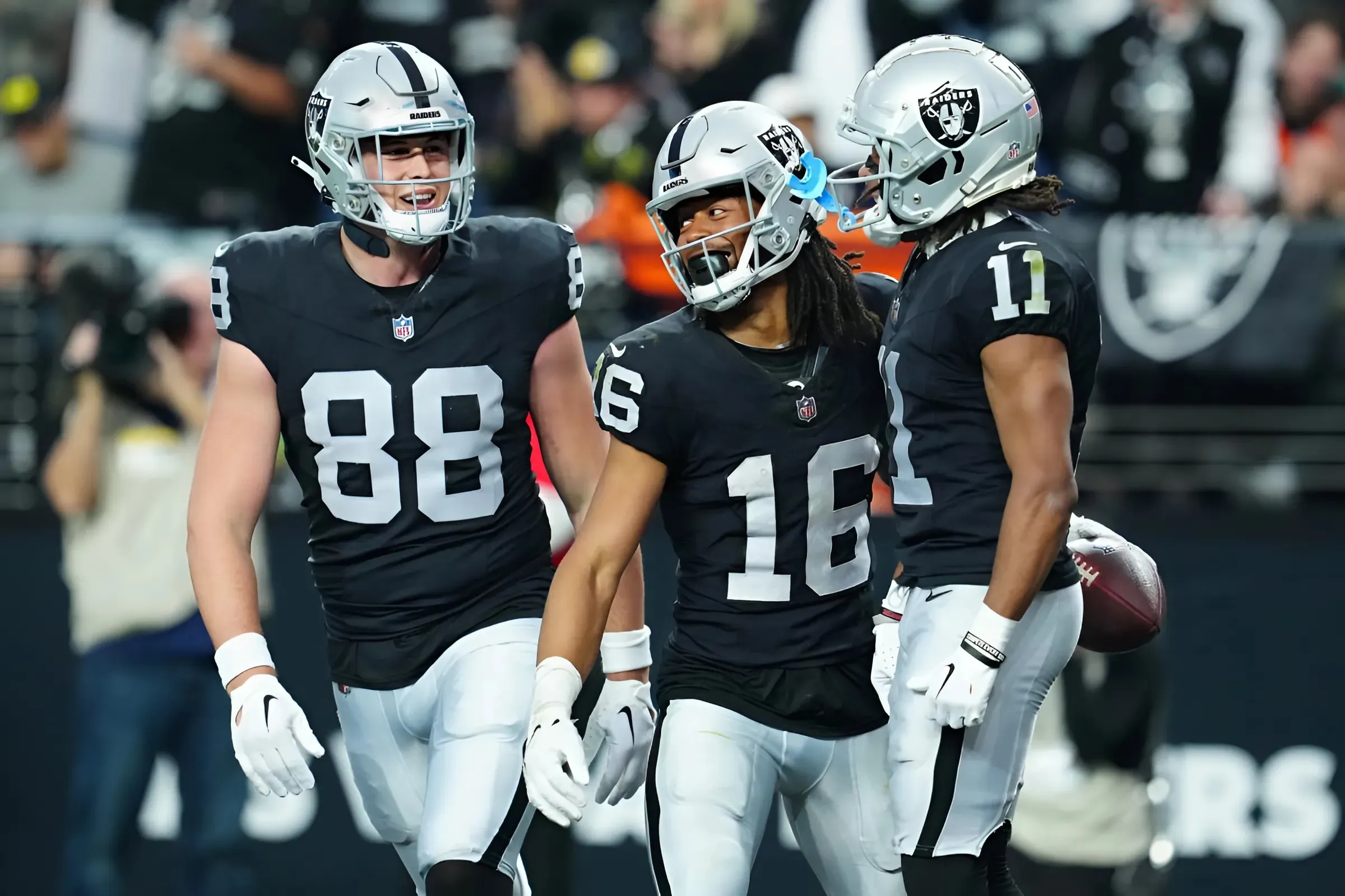 Ex-Raiders WR Returns to AFC East After Getting Cut