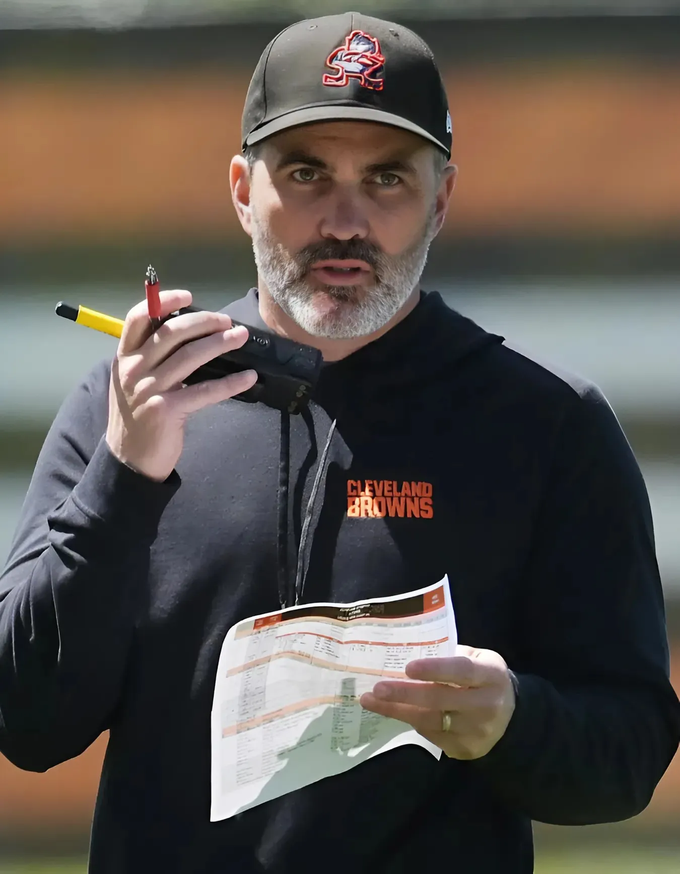 QB CHAOS IN CLEVELAND: Dillon Gabriel Already Climbing Browns’ Depth Chart Amid Unsettled Battle!