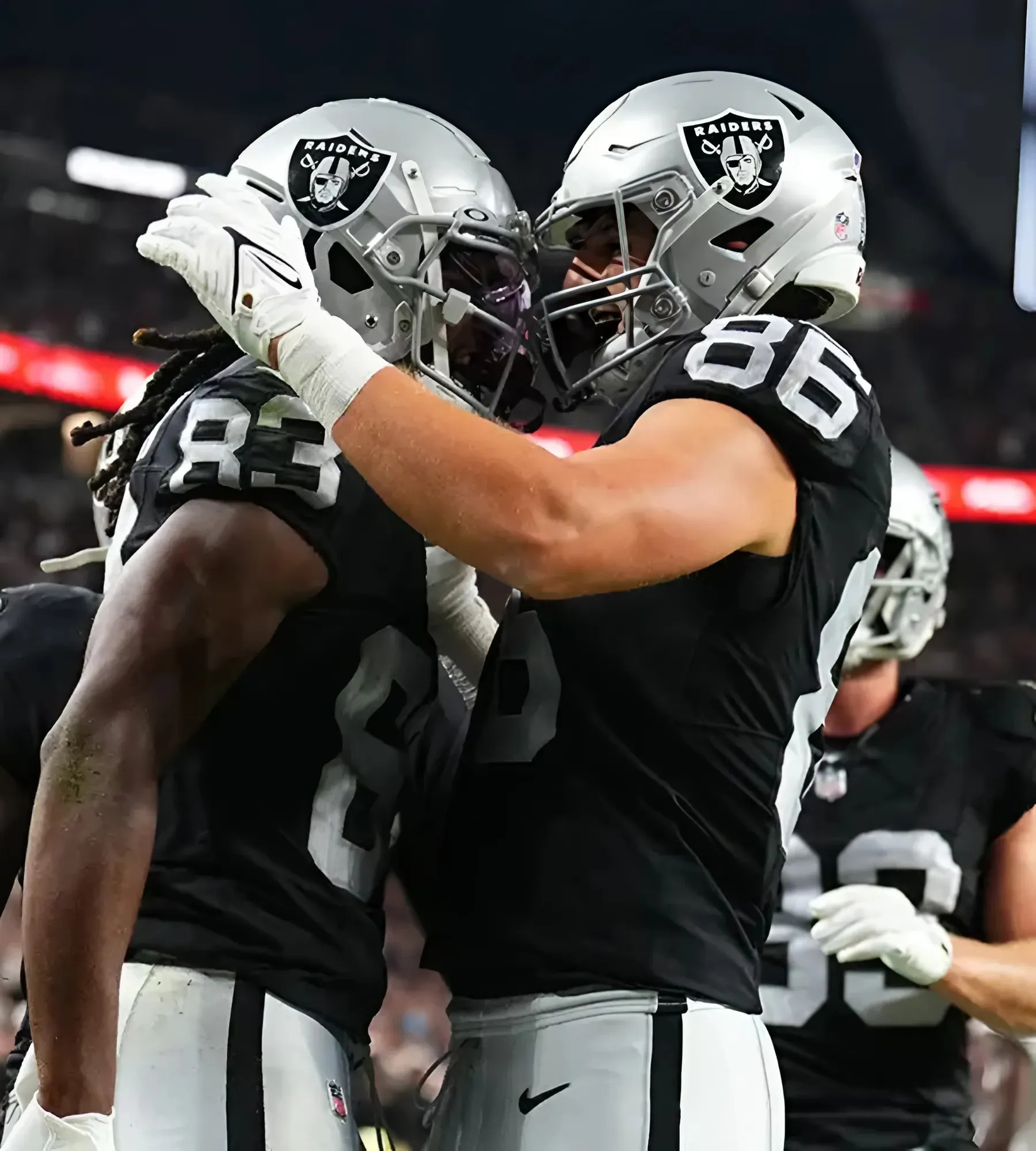 Ex-Raiders WR Returns to AFC East After Getting Cut