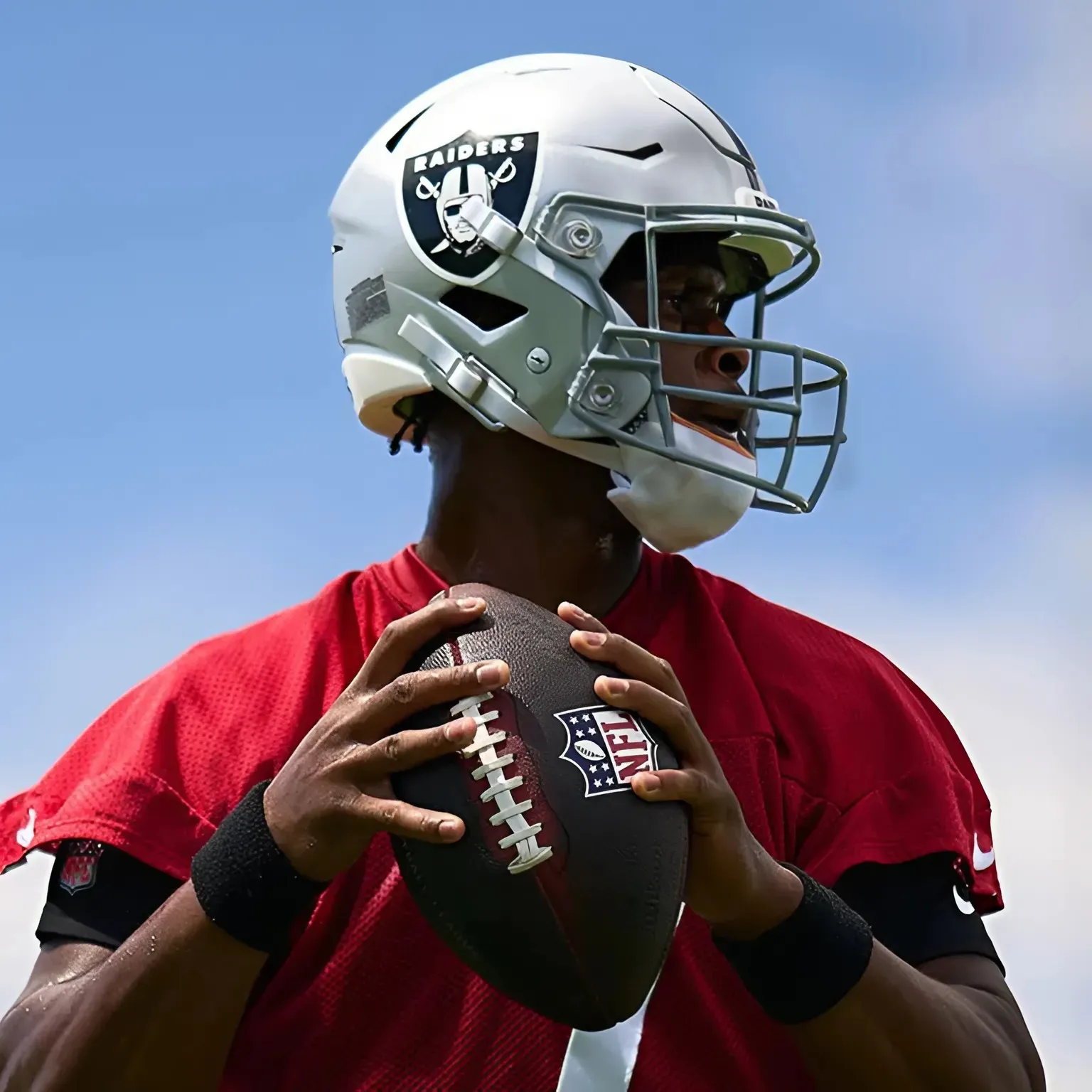 Experts project Geno Smith will improve with the Raiders but not how fans think