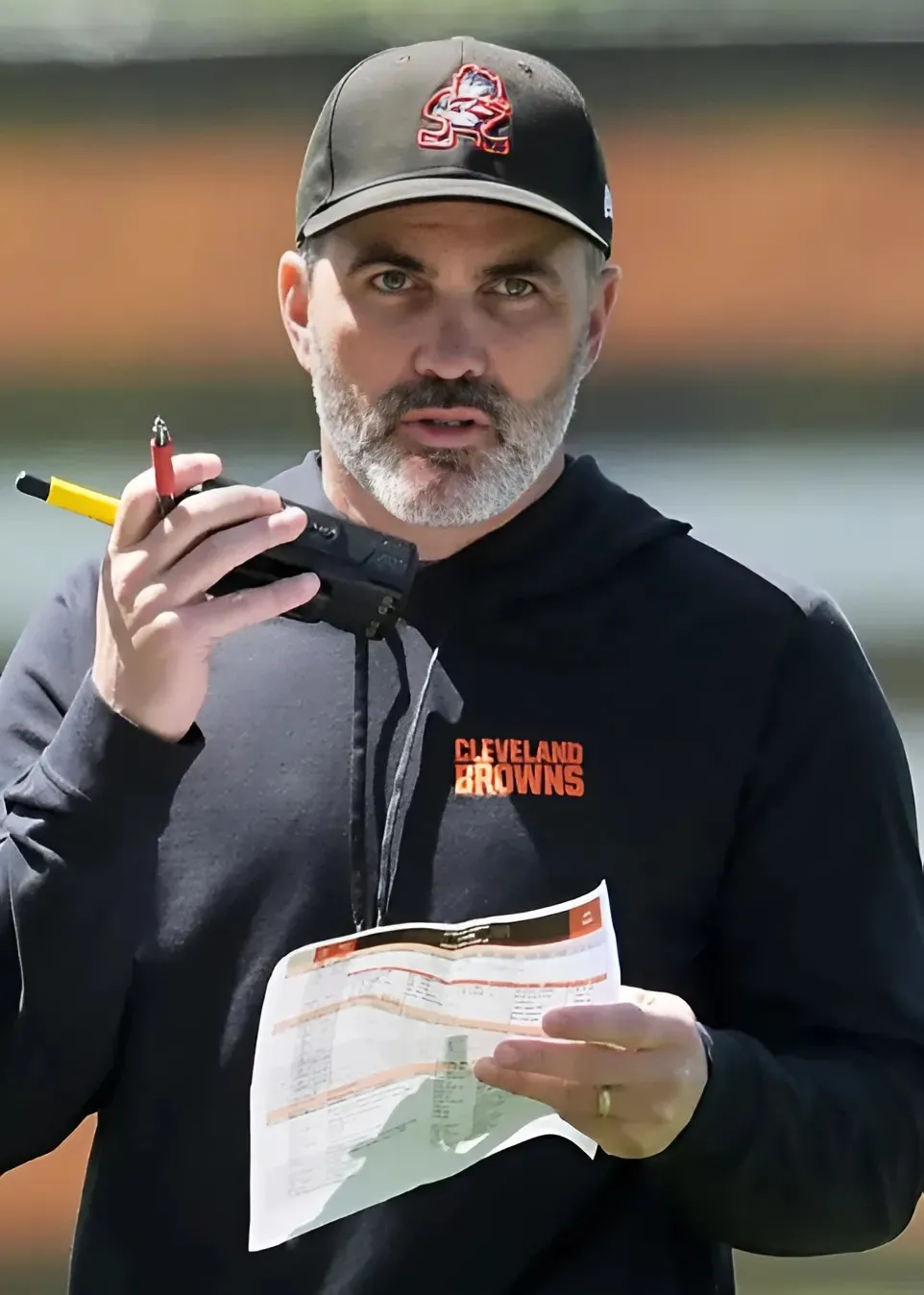 Browns rookie QBs likely to get fewer reps in OTAs