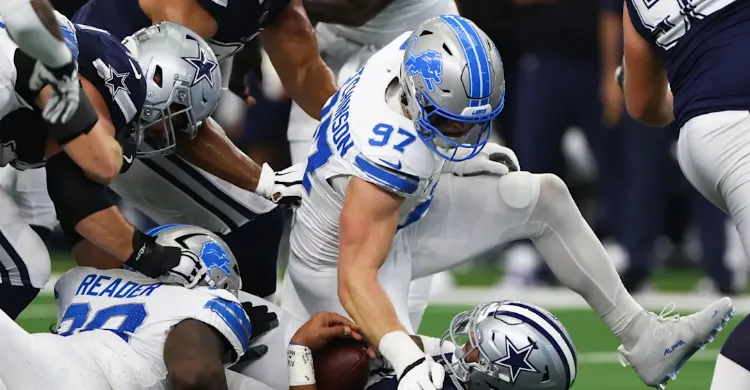 NFL analyst predicts a Myles Garrett-level payday for Aidan Hutchinson