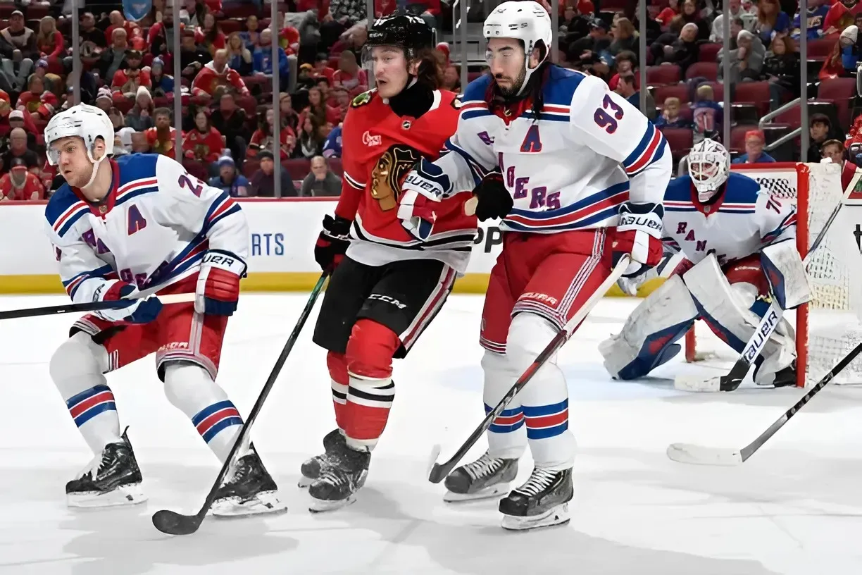Trade incoming? Insider reveals the Blackhawks are closing in on New York Rangers star forward