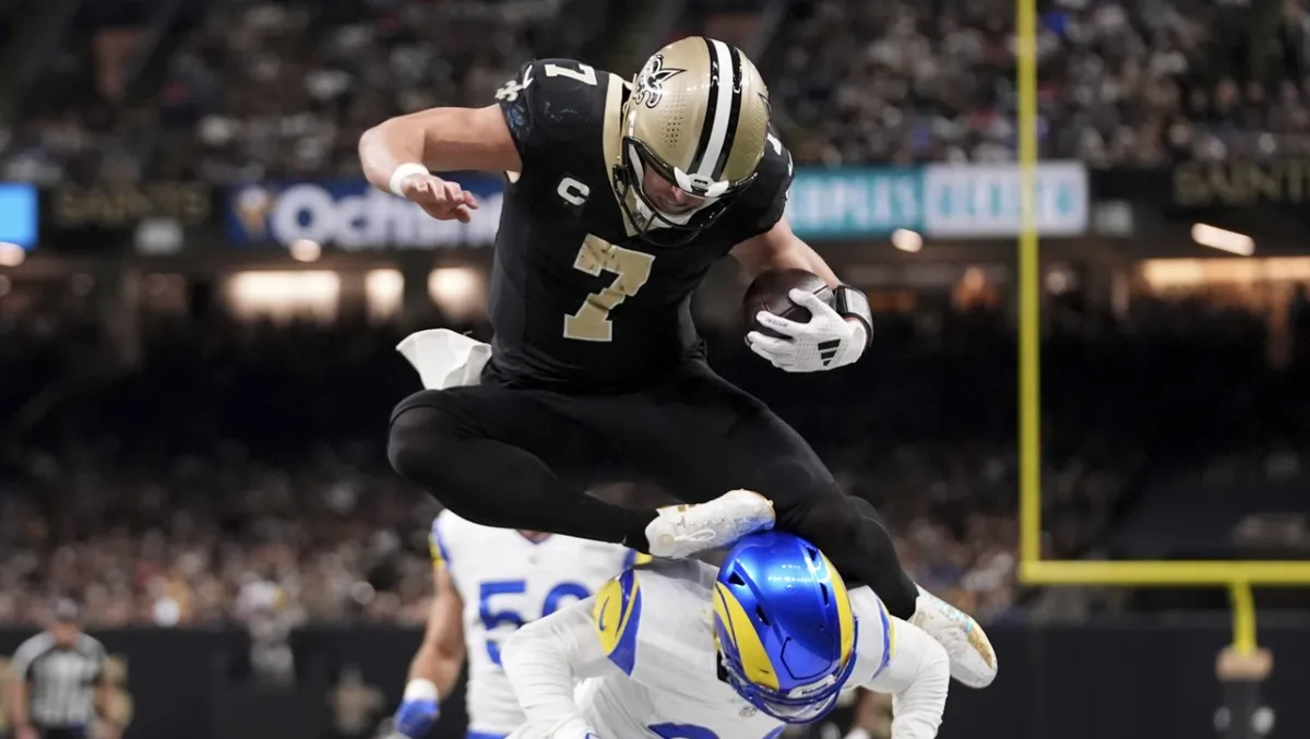 Saints HC Kellen Moore reveals Taysom Hill's updated timetable for return from his major injury he suffered last season