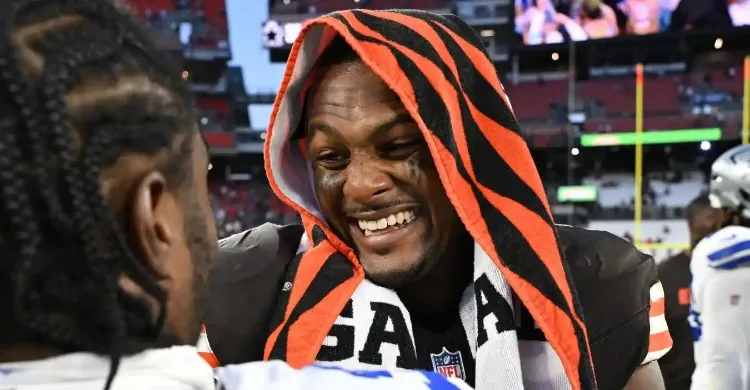 Ex-Browns Star Calls for Deshaun Watson to Be Traded