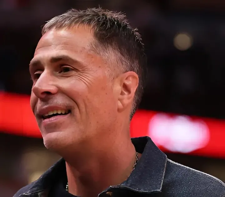 Lakers Favored to Land $212 Million Center Amid Blunt Comments