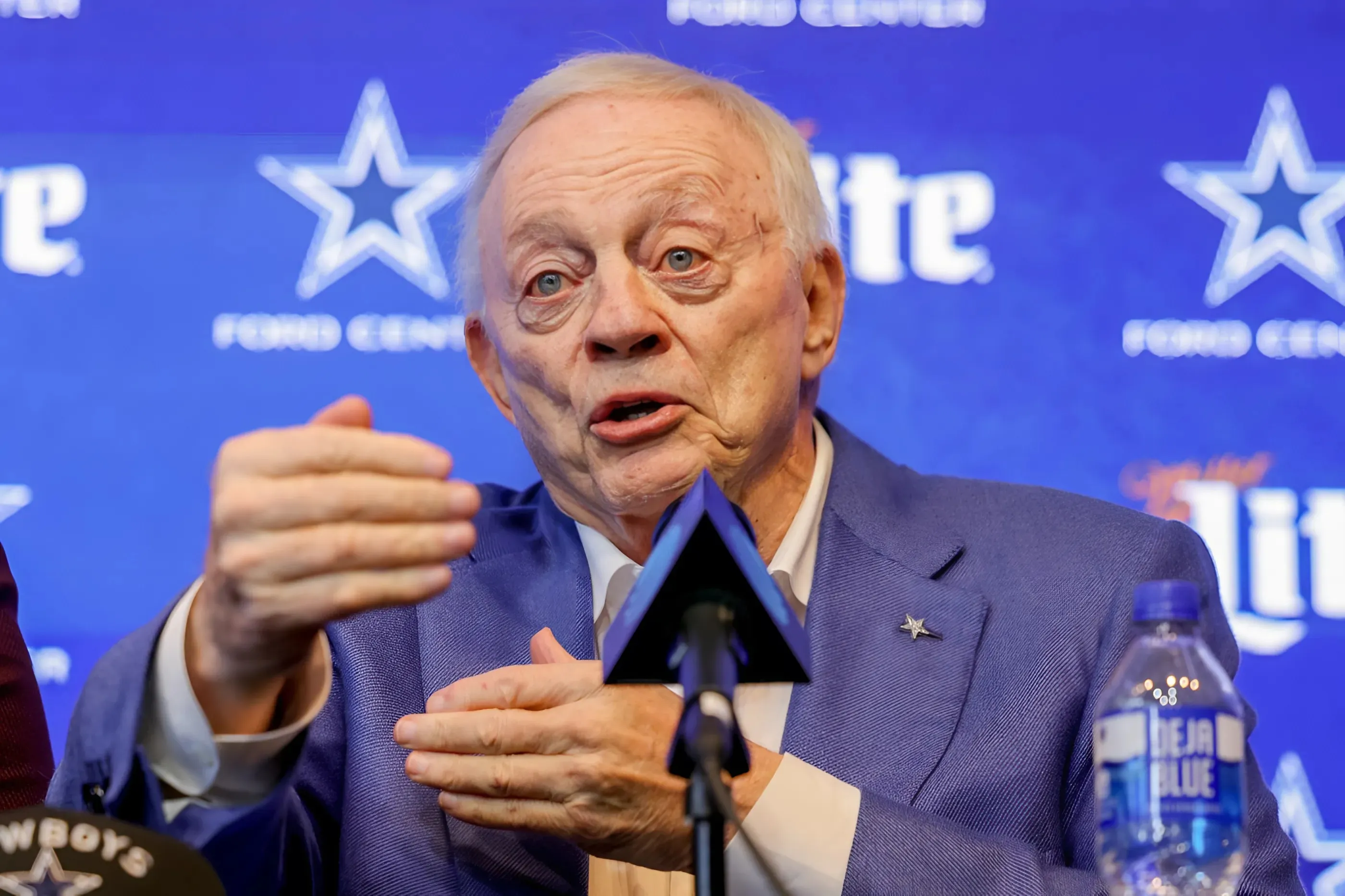 Ex-Cowboys Scout Clears Air on Blockbuster Trade Rumors for $72 Million Star