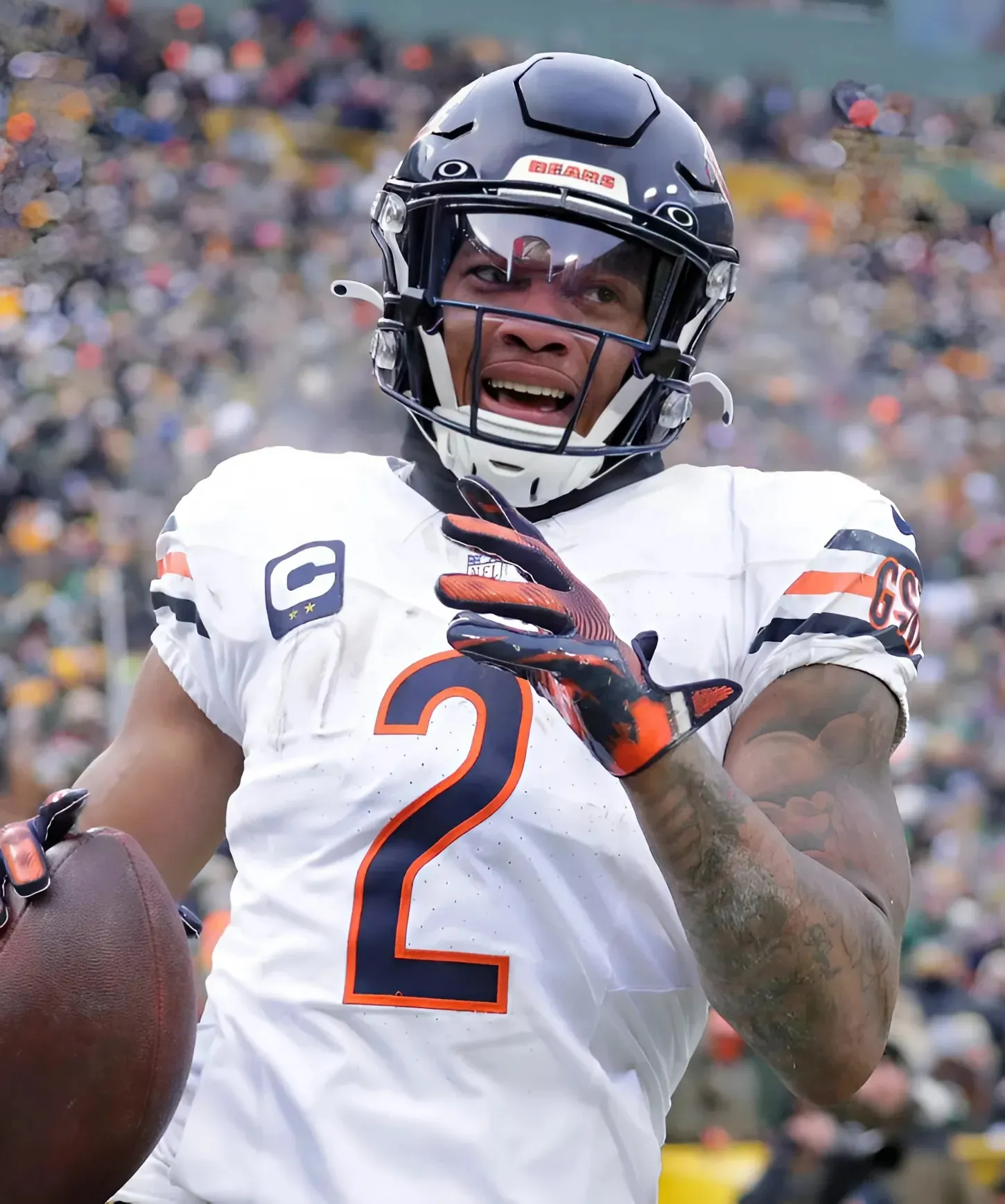 ESPN predicts DJ Moore to continue consistent way with Chicago Bears in 2025