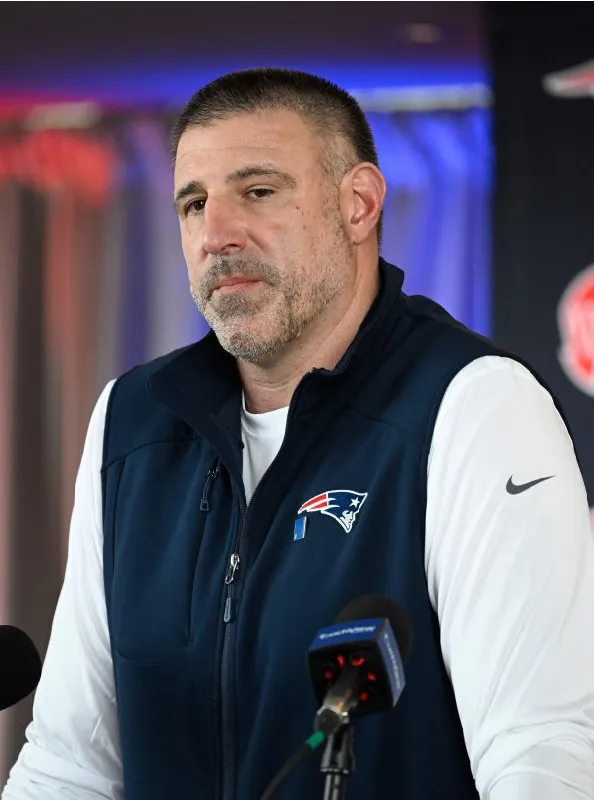 Patriots Urged to Add Former No. 1 Pick After Cut Patriots Urged to Add Former No. 1 Pick After Cut