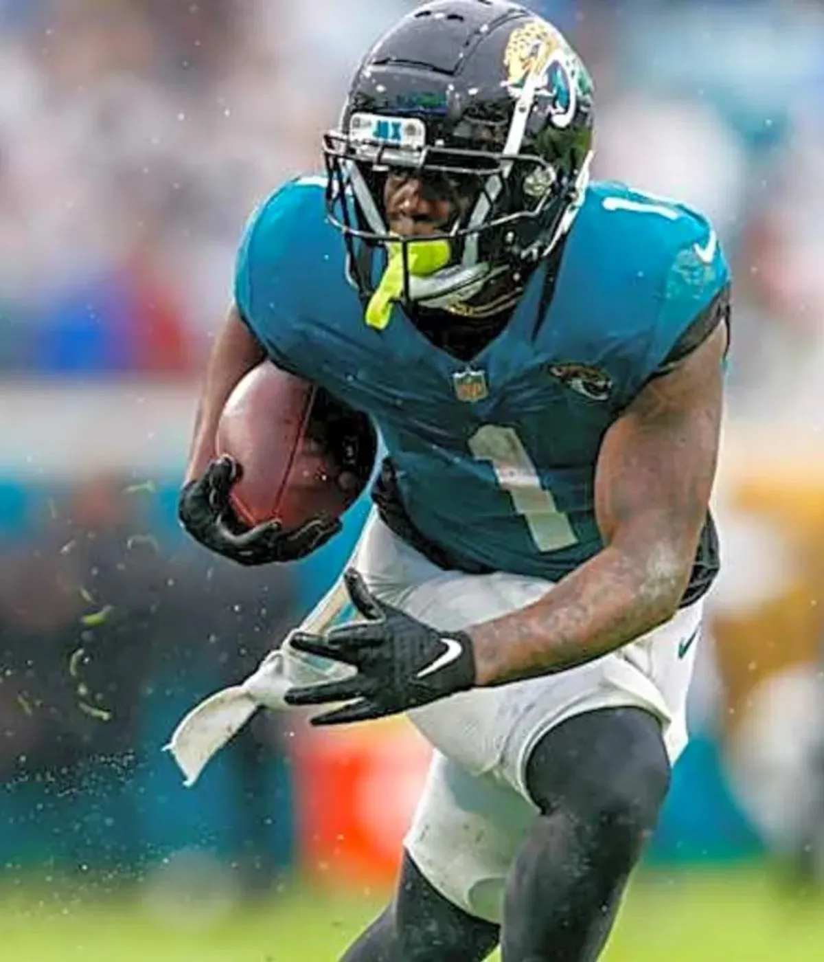 Broncos Could Form 'Stellar' Room by Acquiring Jaguars RB