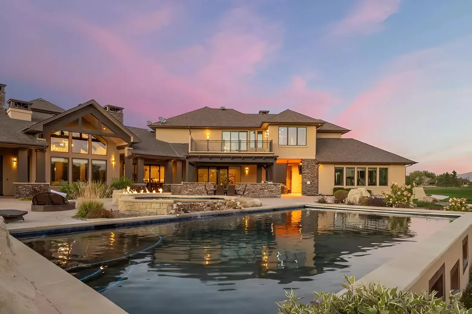 "Shamea Morton Shocked When Husband Gave Her A $4 Million Mansion For Her Birthday - Revealing The Inside Of The Luxurious Mansion That Will Make Everyone Overwhelmed!"