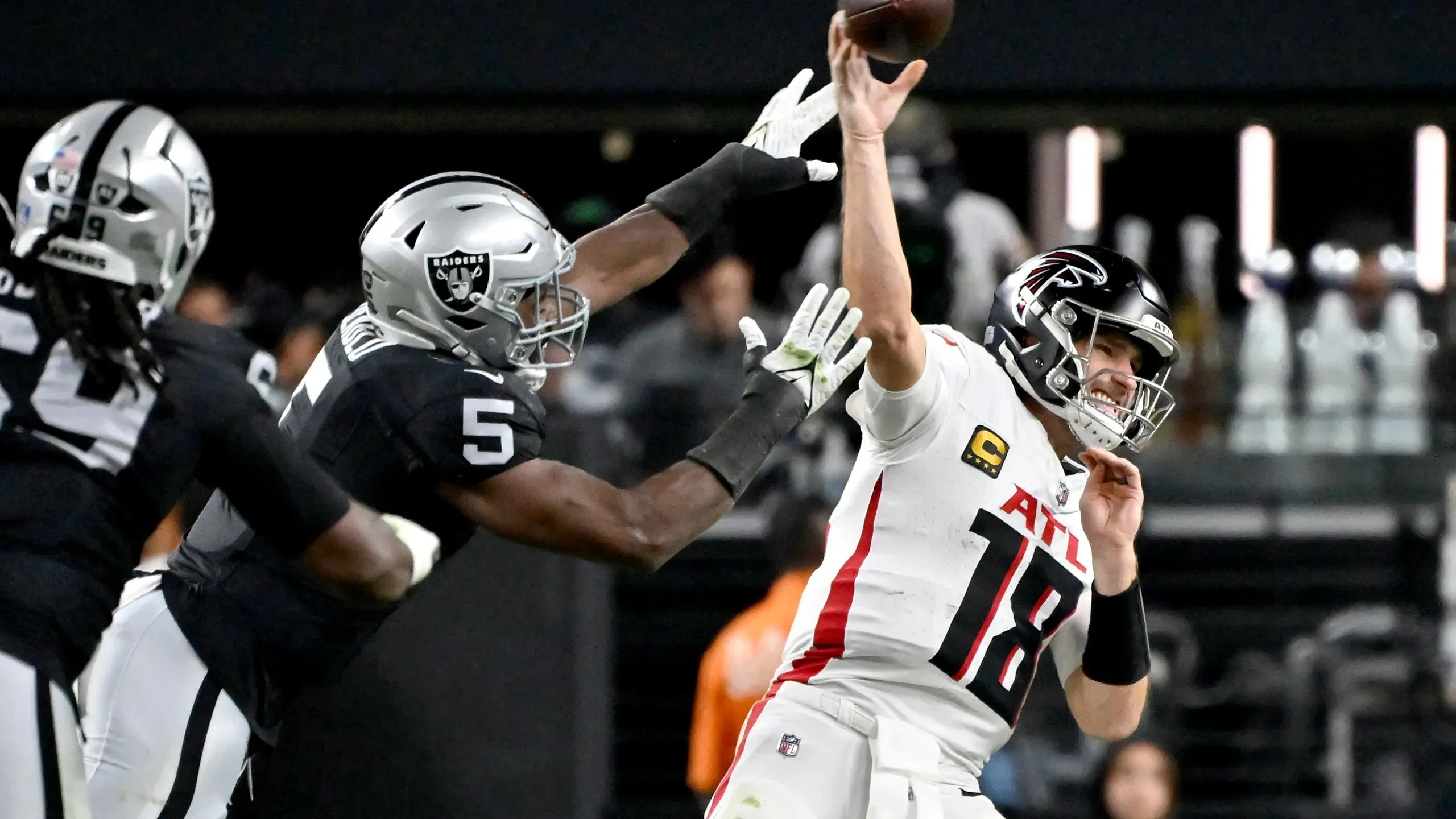 Steelers Still Eyeing Kirk Cousins as Rodgers Watch Drags Into June