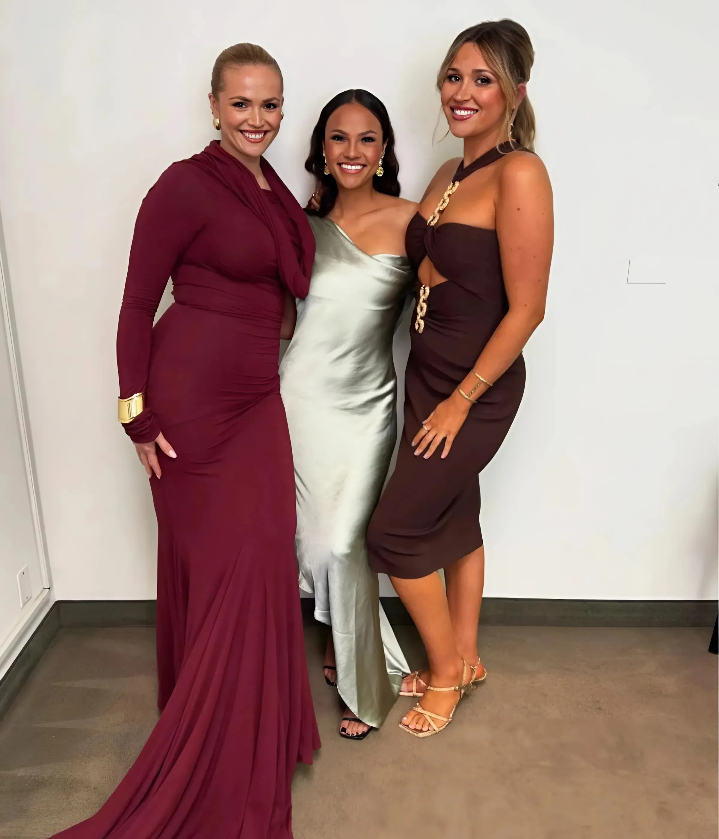 The Bachelor’s Chloie Costello Admits She Wore Her ‘Women Tell All’ Dress Backwards