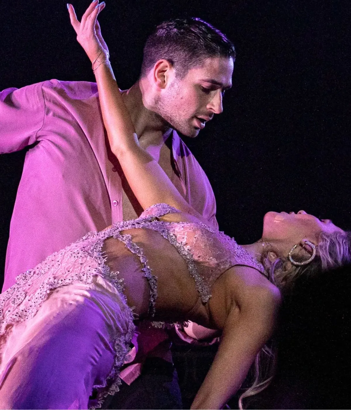 Report: Dancing with the Stars Pros Alan Bersten and Emma Slater ‘Hooking Up’
