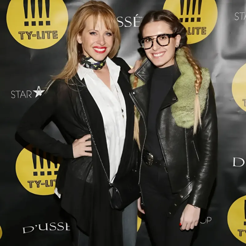 ‘RHONJ’ Alum Dina Manzo’s Daughter Lexi Recalls ‘Uncomfortable’ Relationship With Stepdad Tommy Manzo-quang