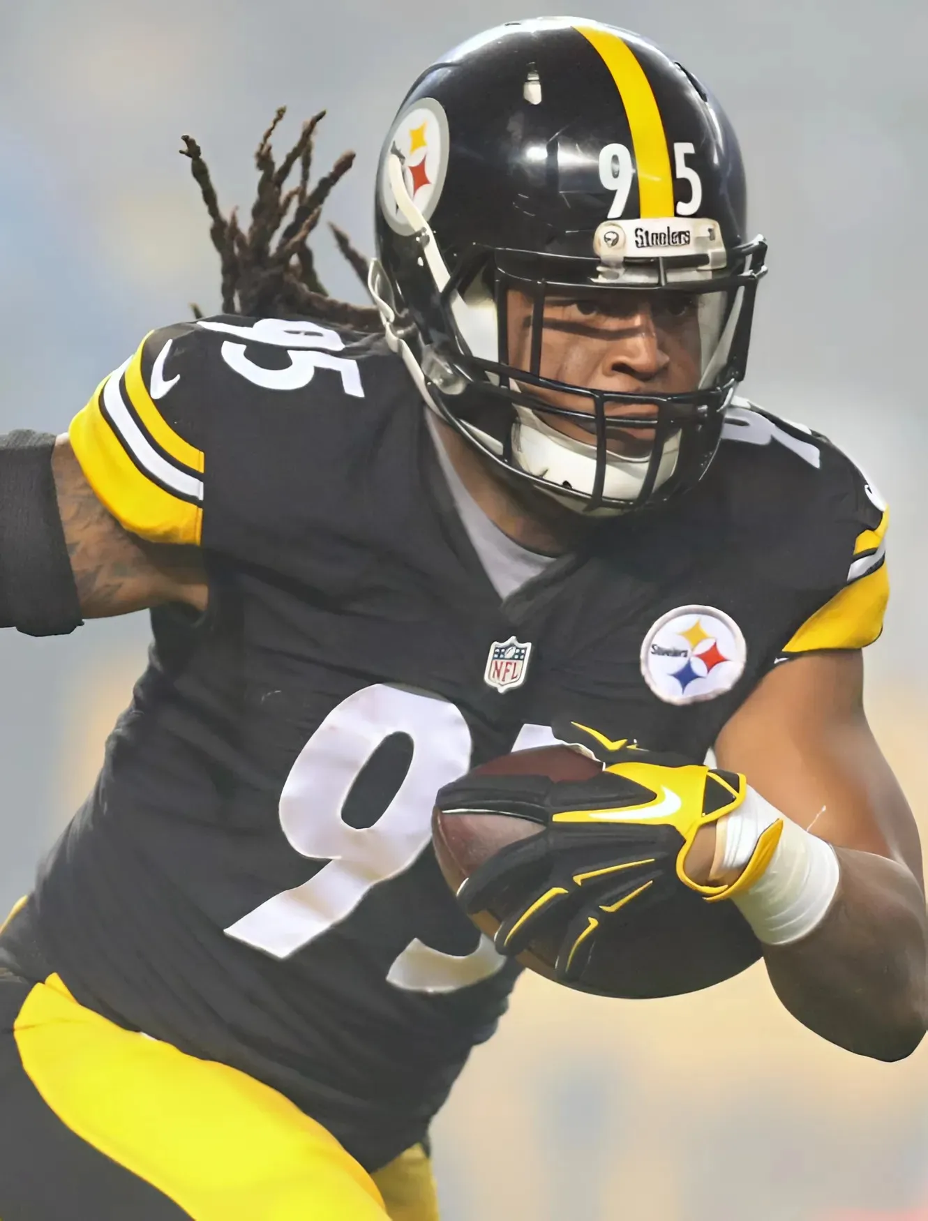 Former Steelers LB Begins Head Coaching Career