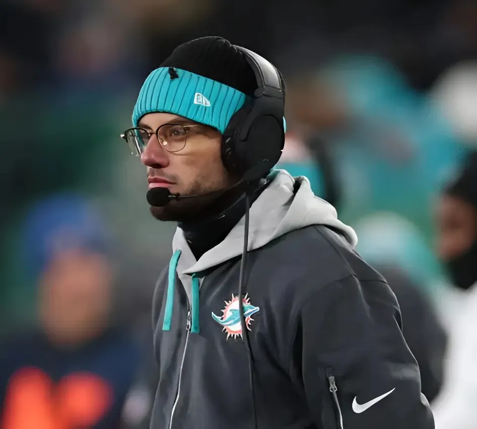 Source Says Miami Dolphins and CB Don’t See “Eye to Eye” Source Says Miami Dolphins and CB Don’t See “Eye to Eye”