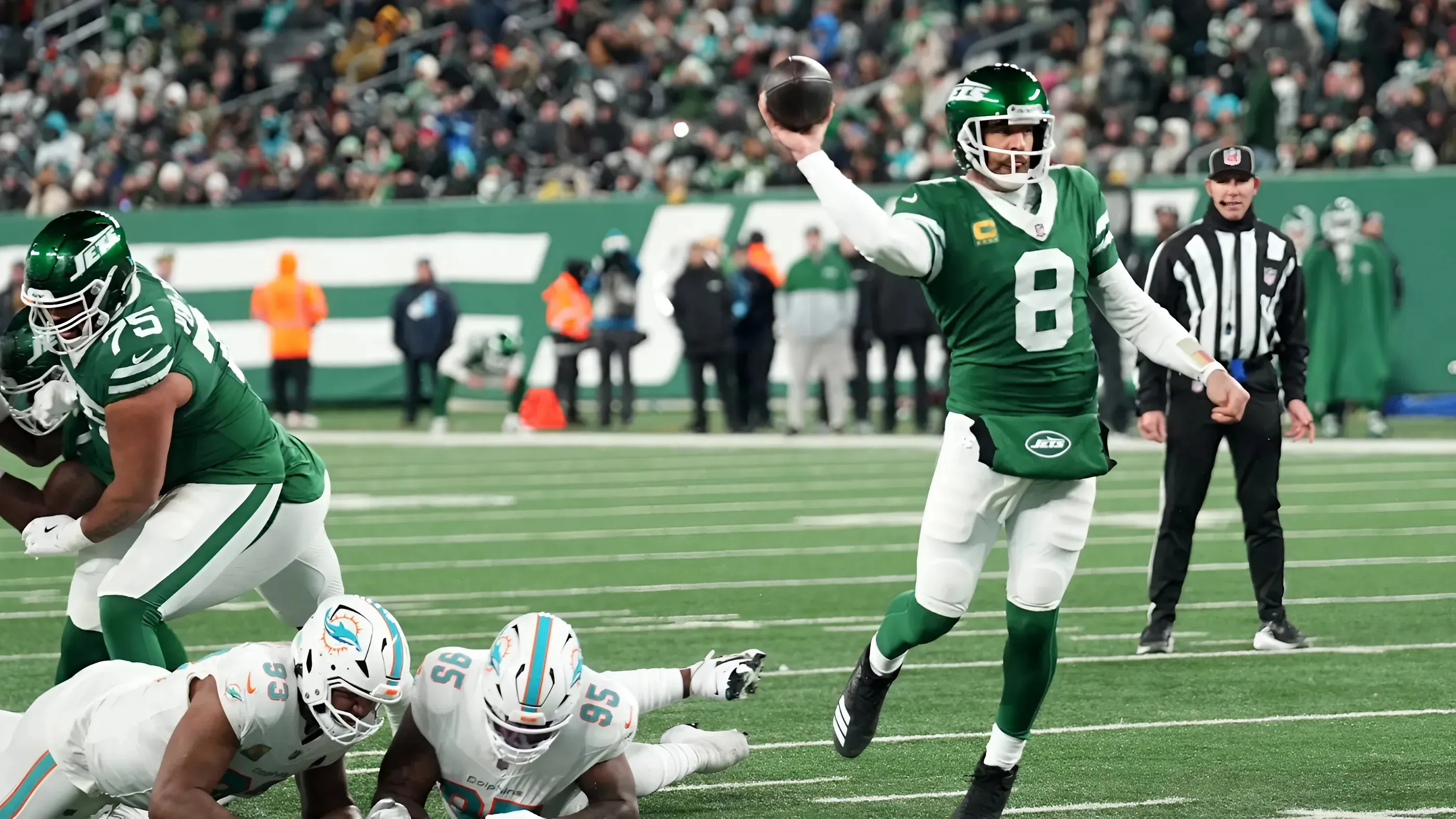 Insider Thinks Aaron Rodgers Might Break Steelers Hearts